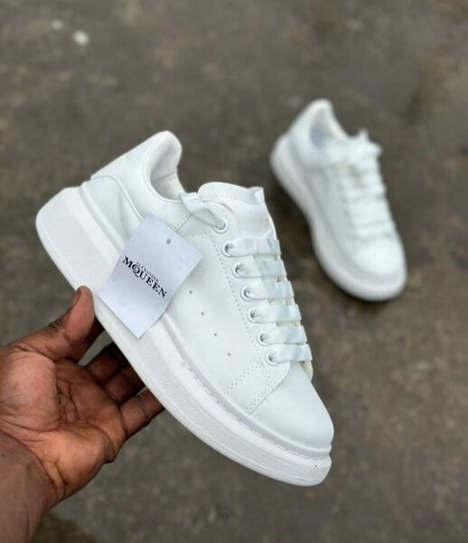 Alexander mcQueen