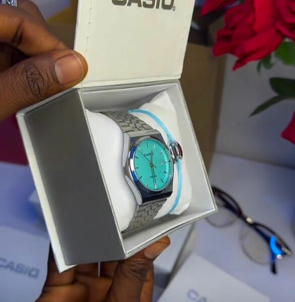 Montre Casio élégante