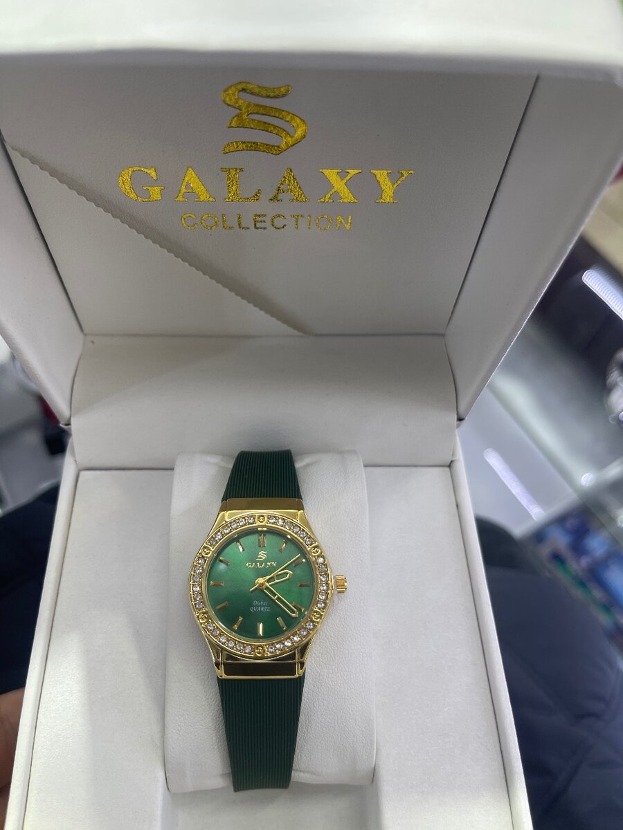 Дубайские часы есть много видов