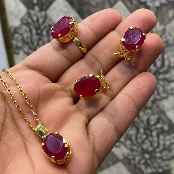 Ladies chain earring and ring