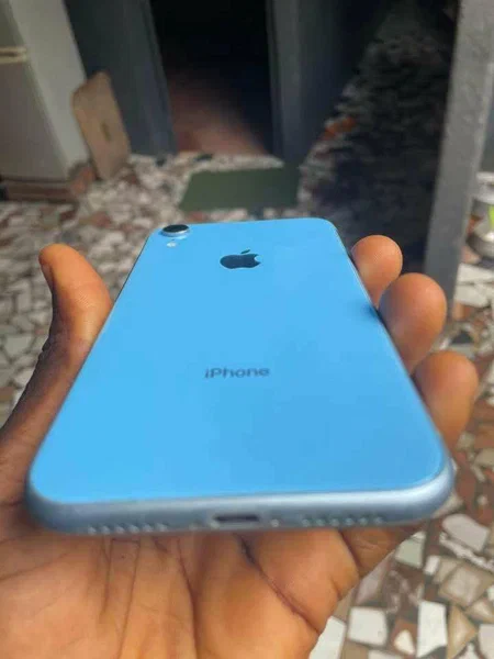 iPhone XR Bleu 64Go