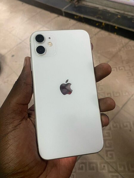 iPhone 11