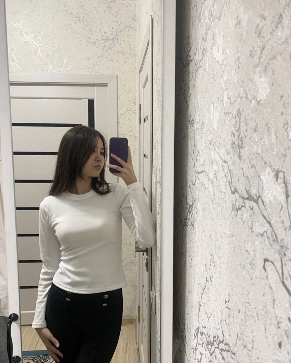 Лонгслив белый