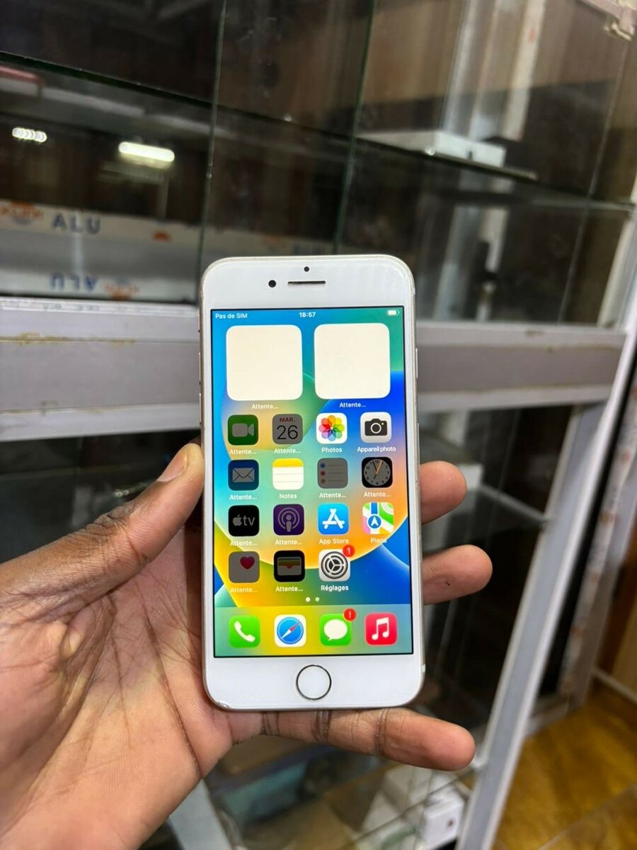 iPhone 8 64giga casineuf très propre