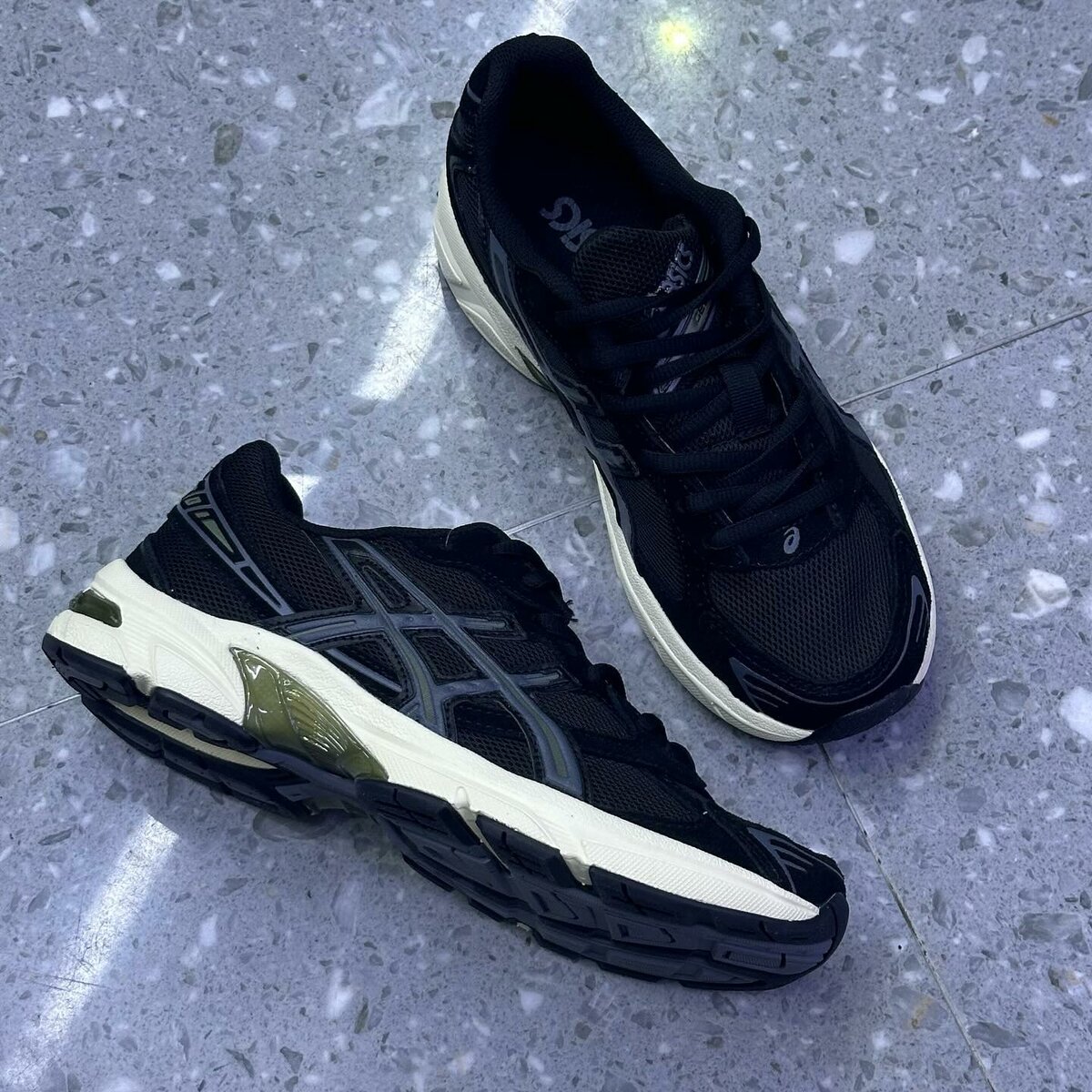 Термо кроссовки размер 40-44