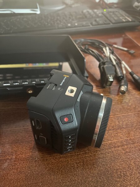 Blackmagic MCC FHD. Olympus m4/3 40-150 mm