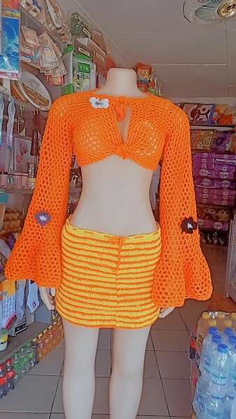 Ensemble crochet orange vif