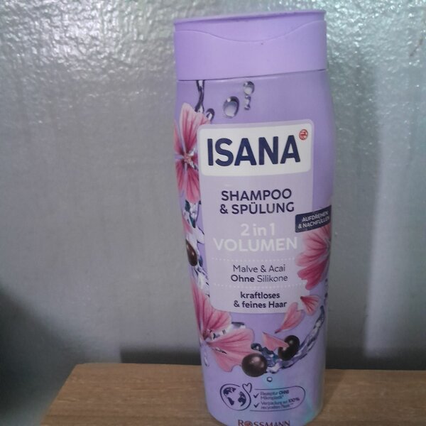 Isana shampoing