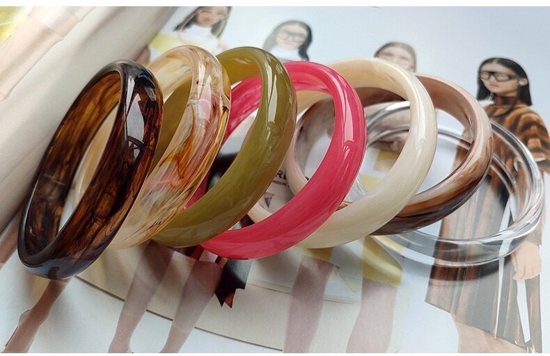 Round Shaped Acrylic Bangles