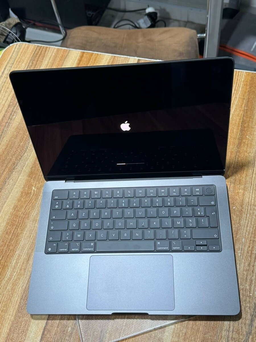 MacBook