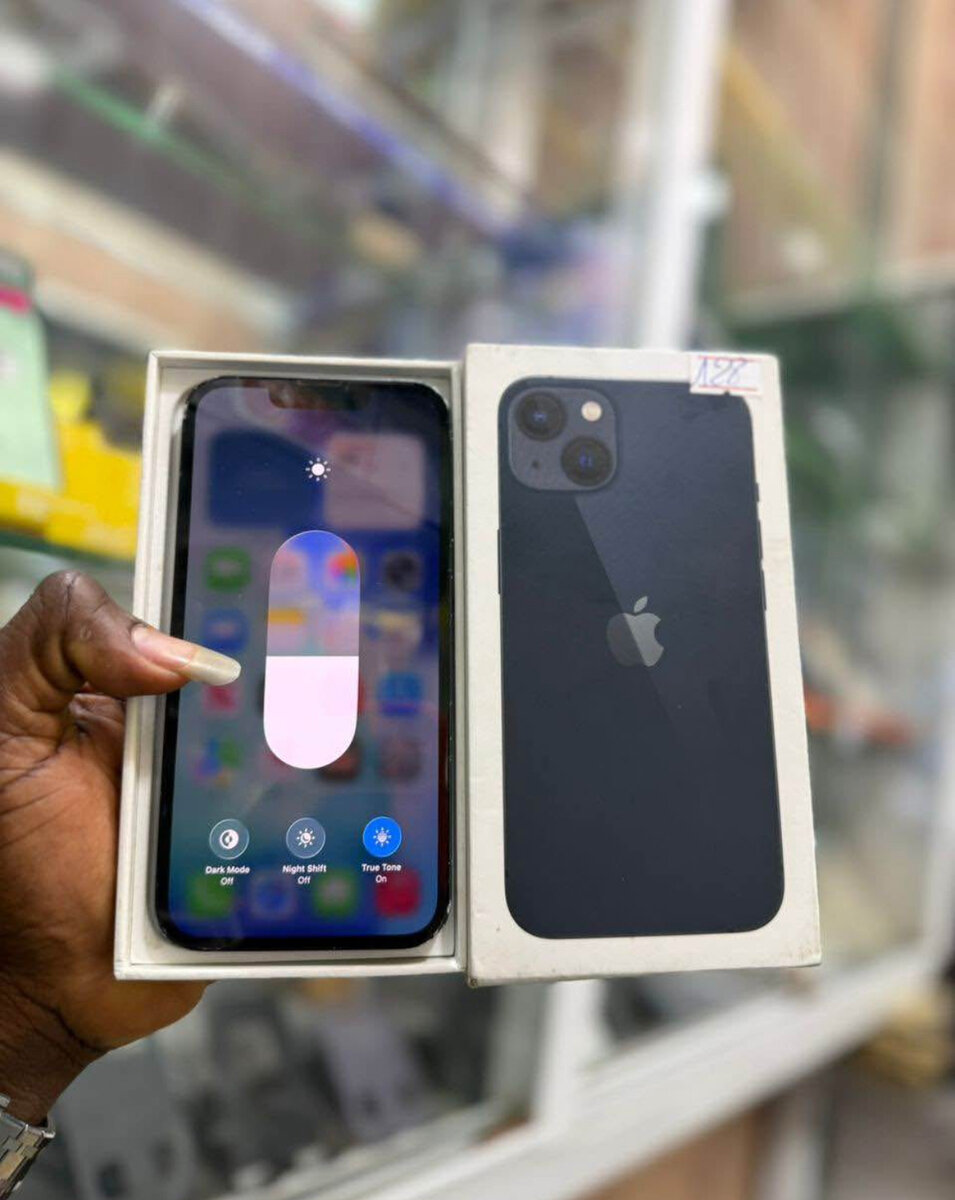 iPhone 13 simple noir 128GB