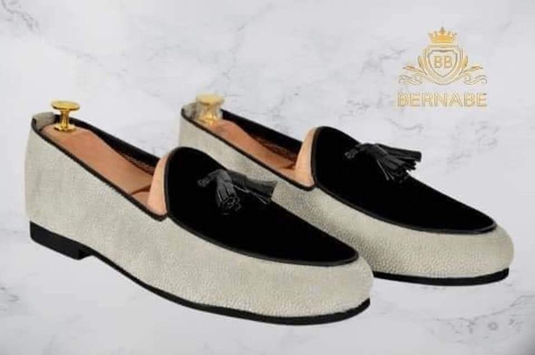 Mocassins en daim avec pampilles