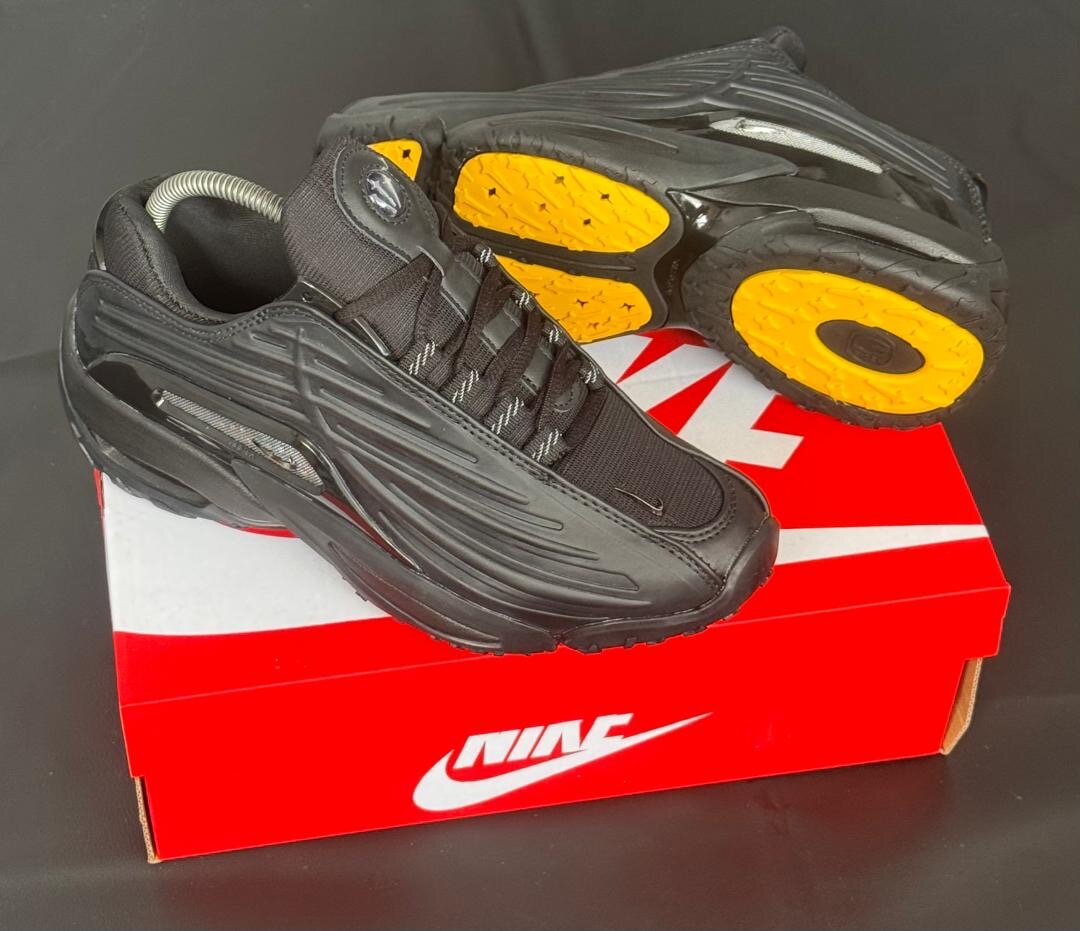 Baskets Nike hommes modernes