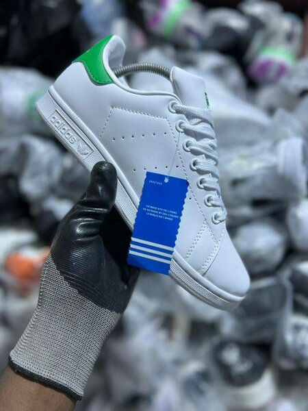 Sneakers blanches élégantes