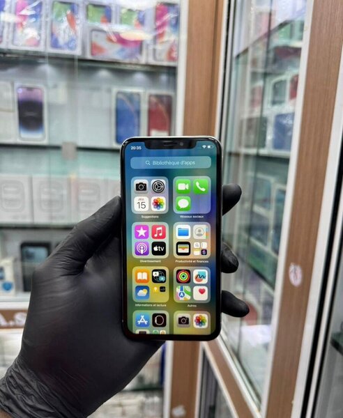 iPhone x 64gb