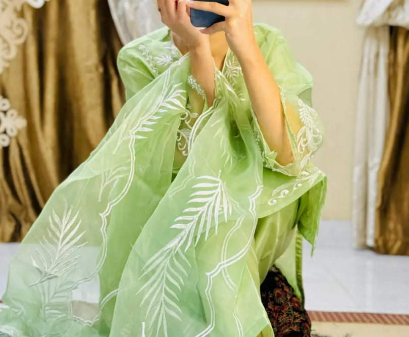 *CUTWORK ORGANZA 3Pc*