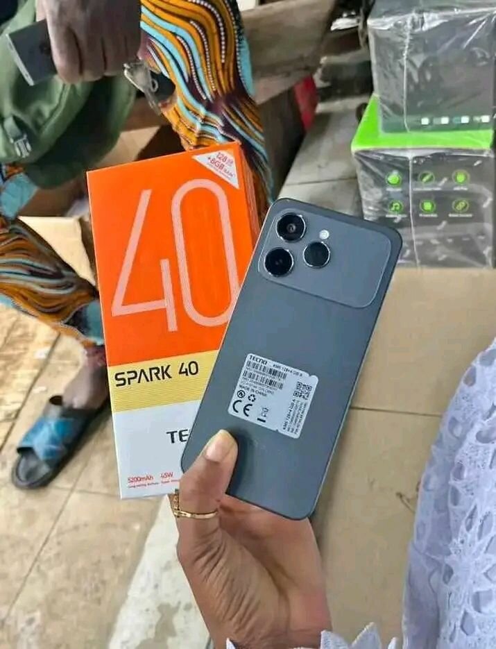Smartphone Tecno Spark 40