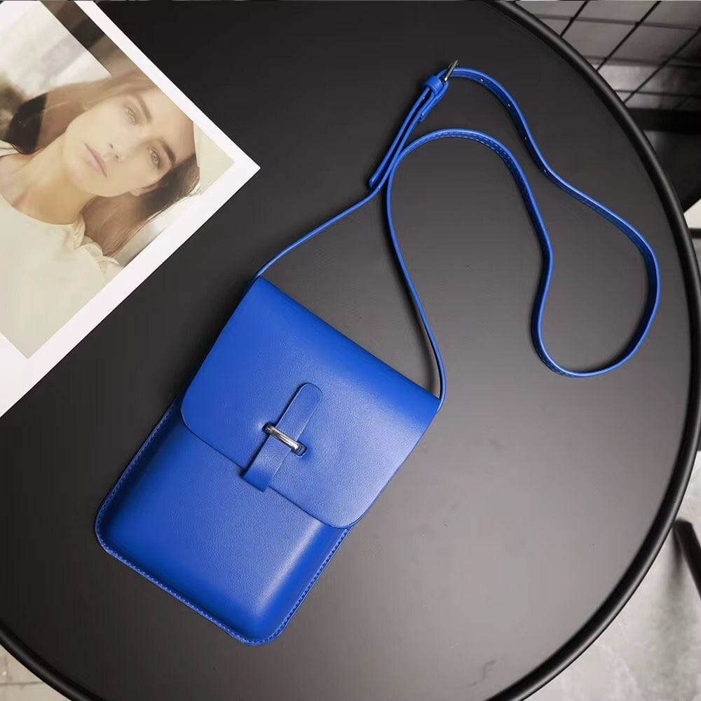 Pochette Minimaliste en Cuir