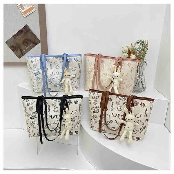 Sac à main imprimé avec peluche