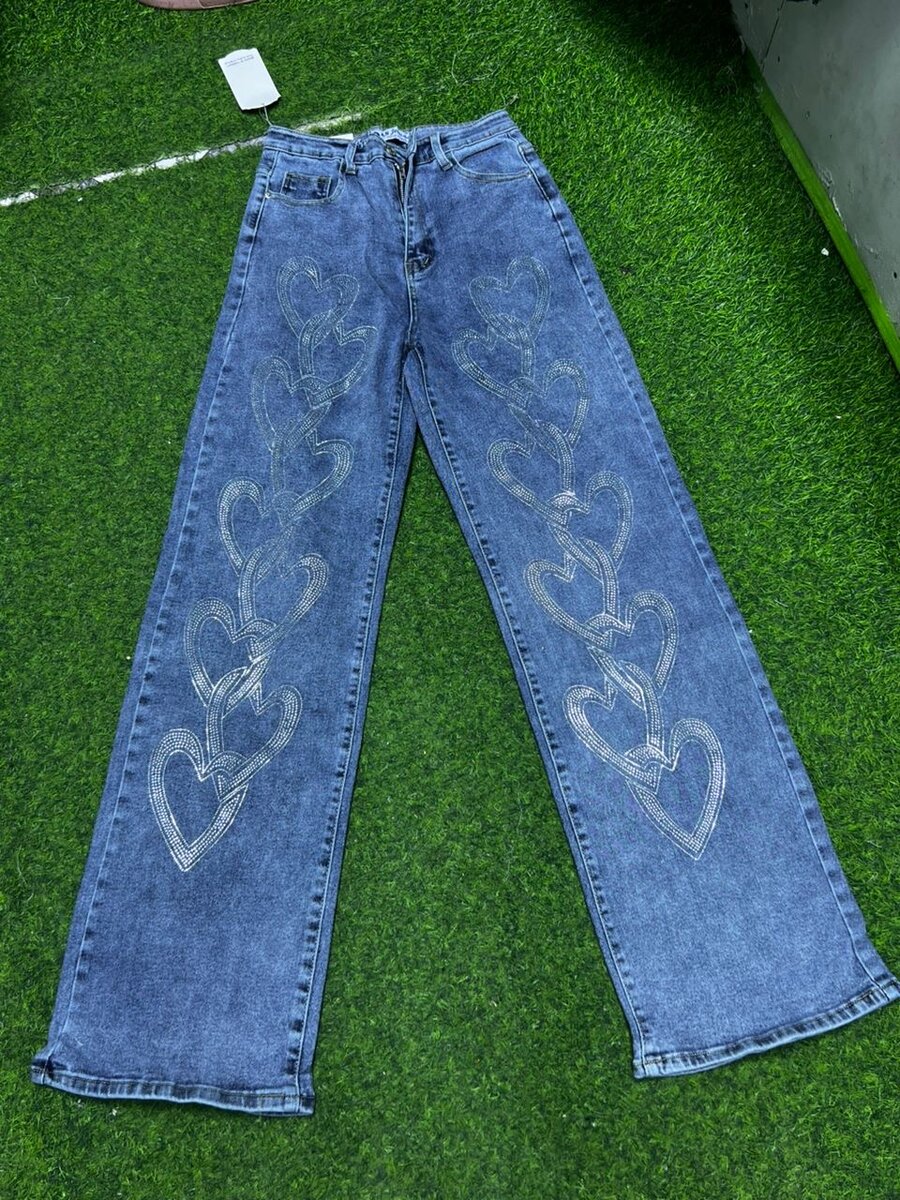 Jeans tendance avec motifs