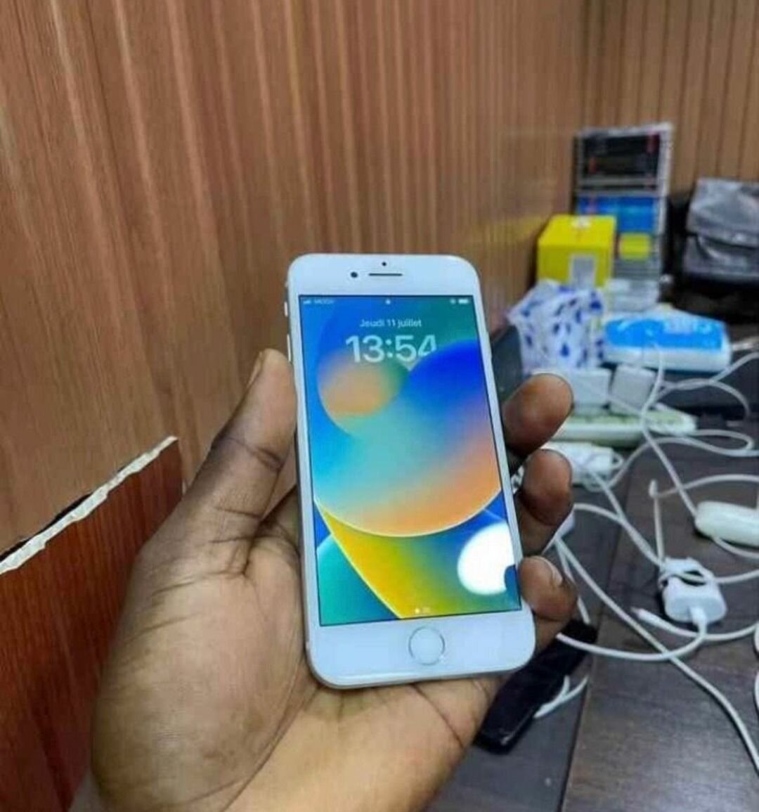 iPhone SE 64Go Argent