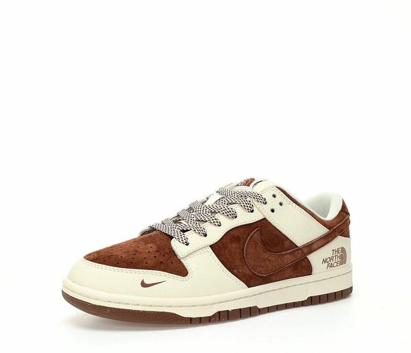 Nike en cuir marron et blanc