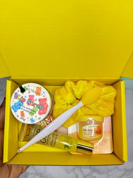 Lip care box