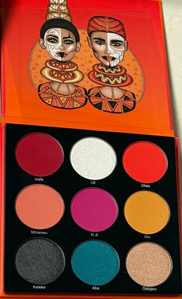 Palette de fards à paupières vives