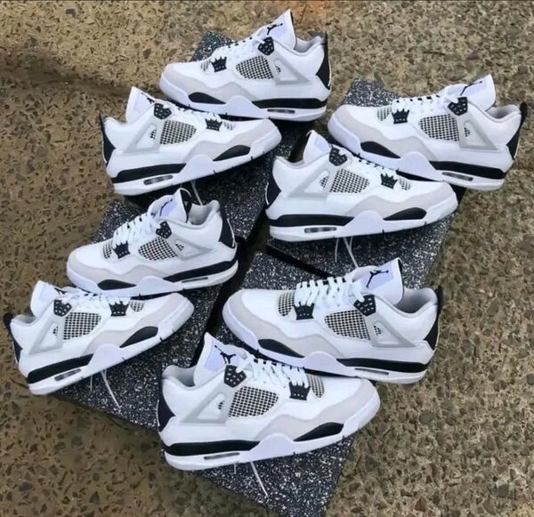 Jordan 4