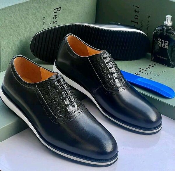 Chaussures habillées en cuir