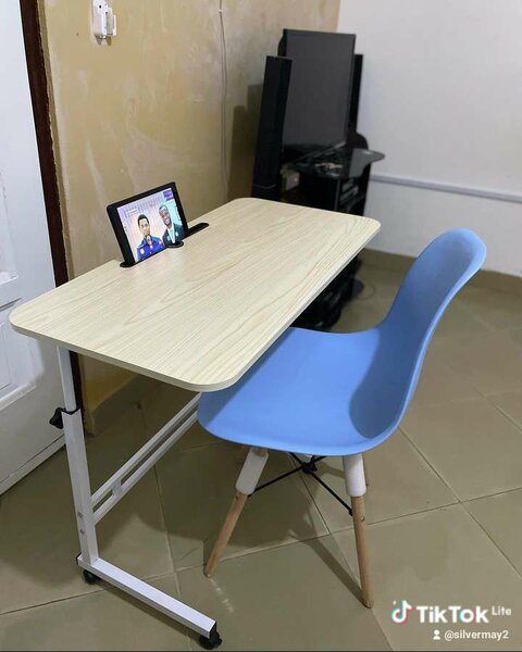 Laptop adjustable study desk