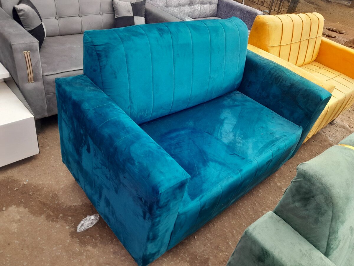 Très  beau canapé 02 places