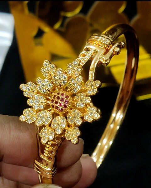 Golden jewlery sets