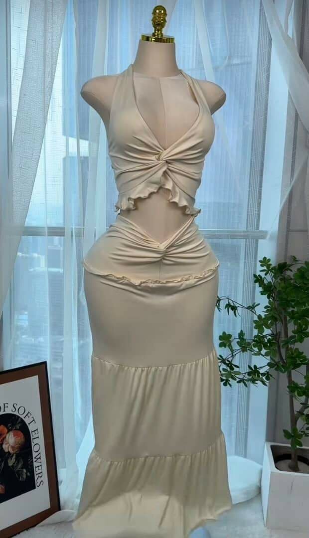 Robe Élégante Asymétrique