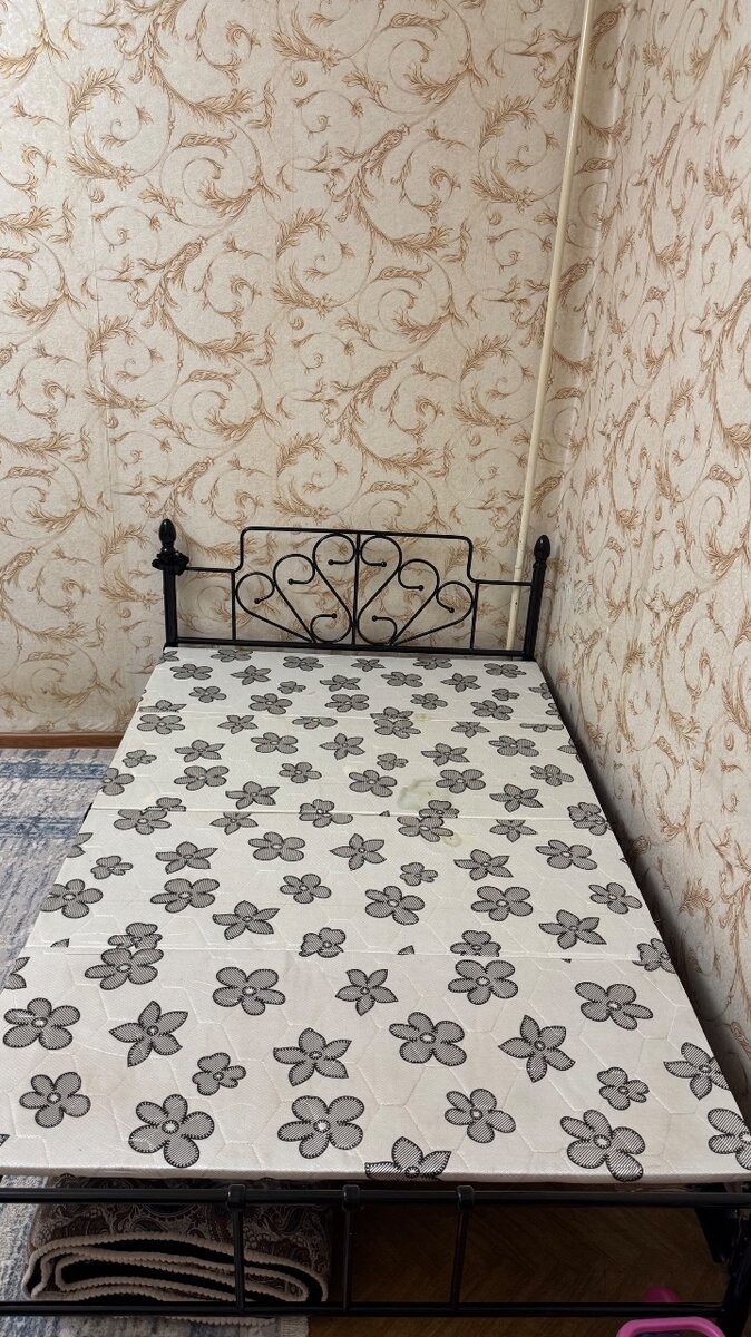 Металлическая кровать