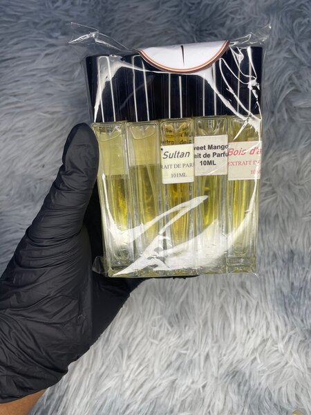 Lot d'extrait de parfum
