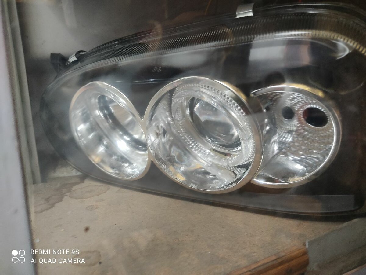 Фара передний