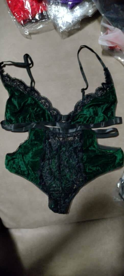 Body en dentelle velours vert