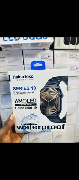 Montre connectée avec SIRI,..