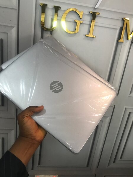 Hp Elitebook 840 G3 core i5 6th gen 256/8gb Grade A