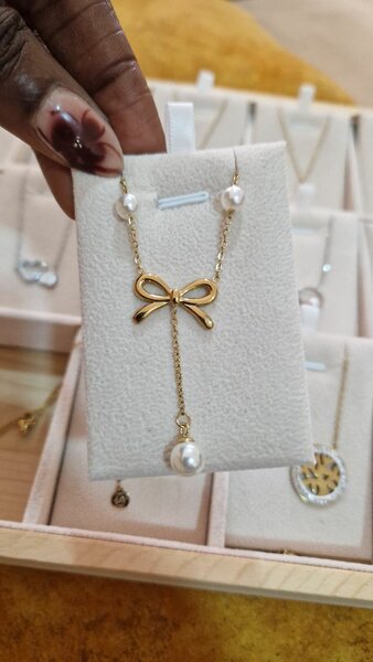 Collier pendentif en or élégant