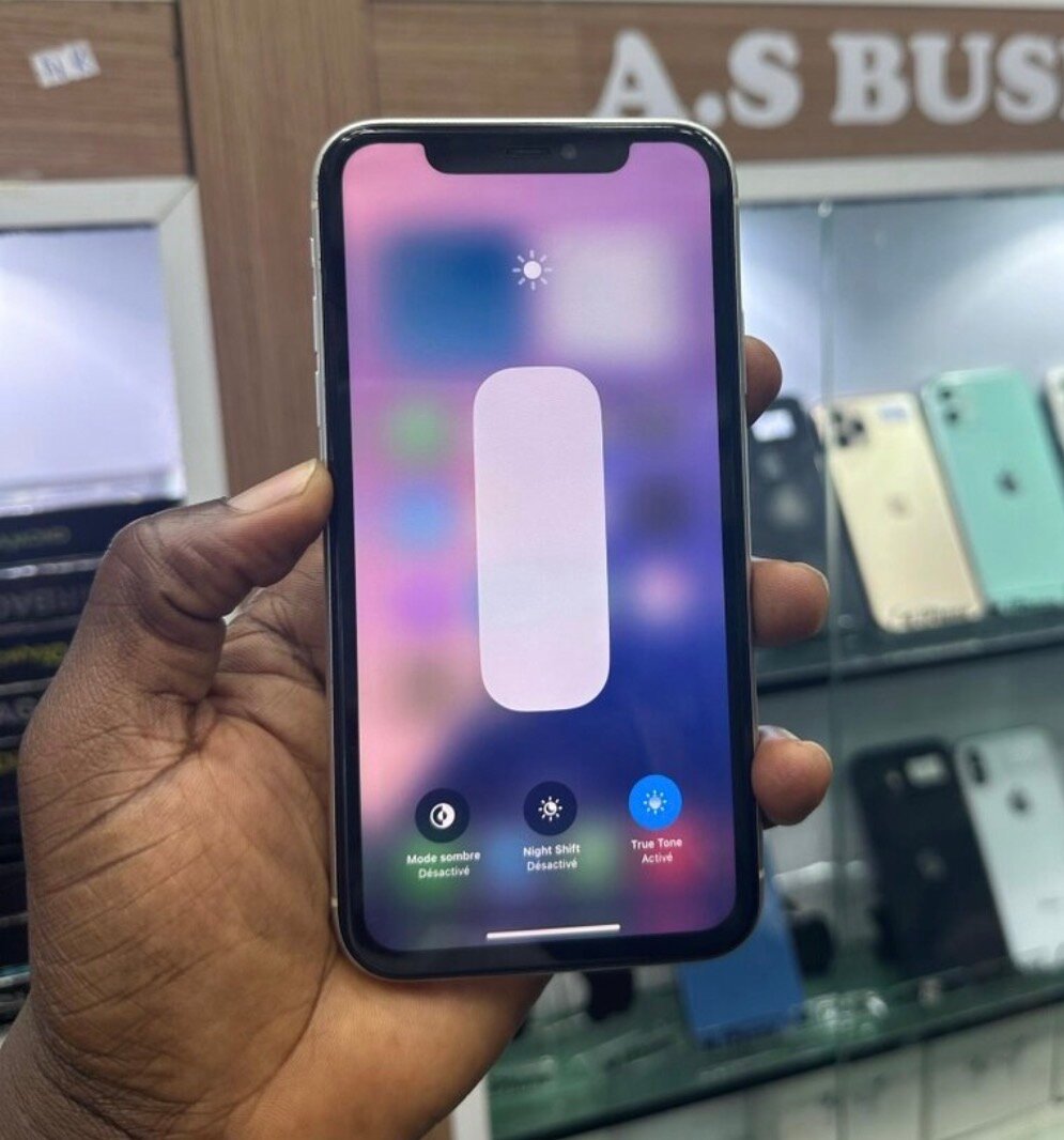 iPhone 11 simple