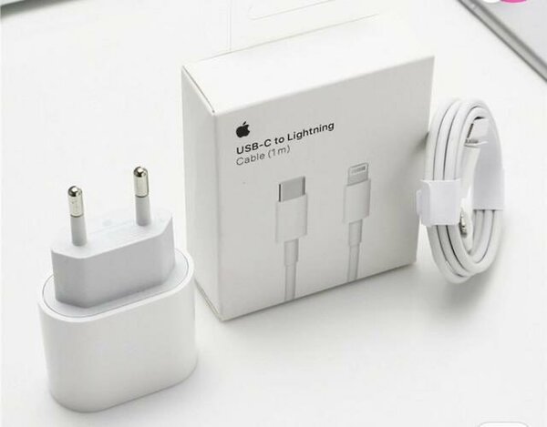 Chargeur original iPhone