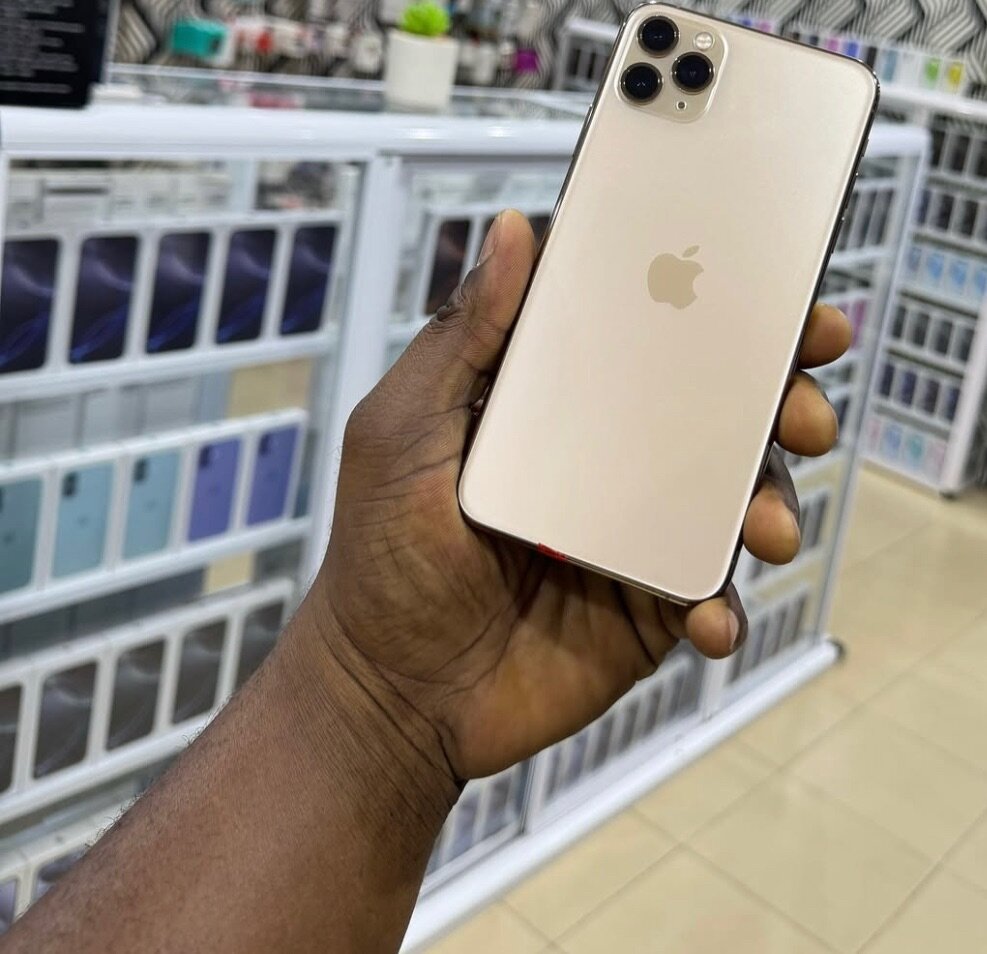 iPhone 11 Pro Max  Factory unlocked