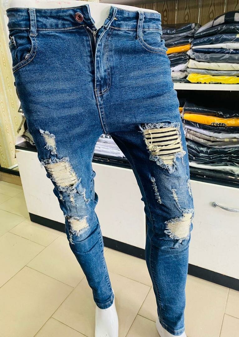 Jeans skinny déchirés homme
