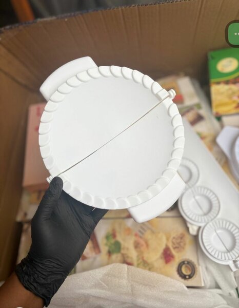 Presse à pâtisserie pliable