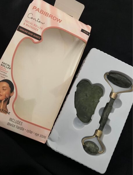Gua sha et rouleau de jade