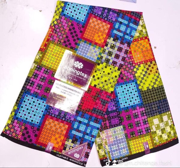 Tissu jaune violet rose