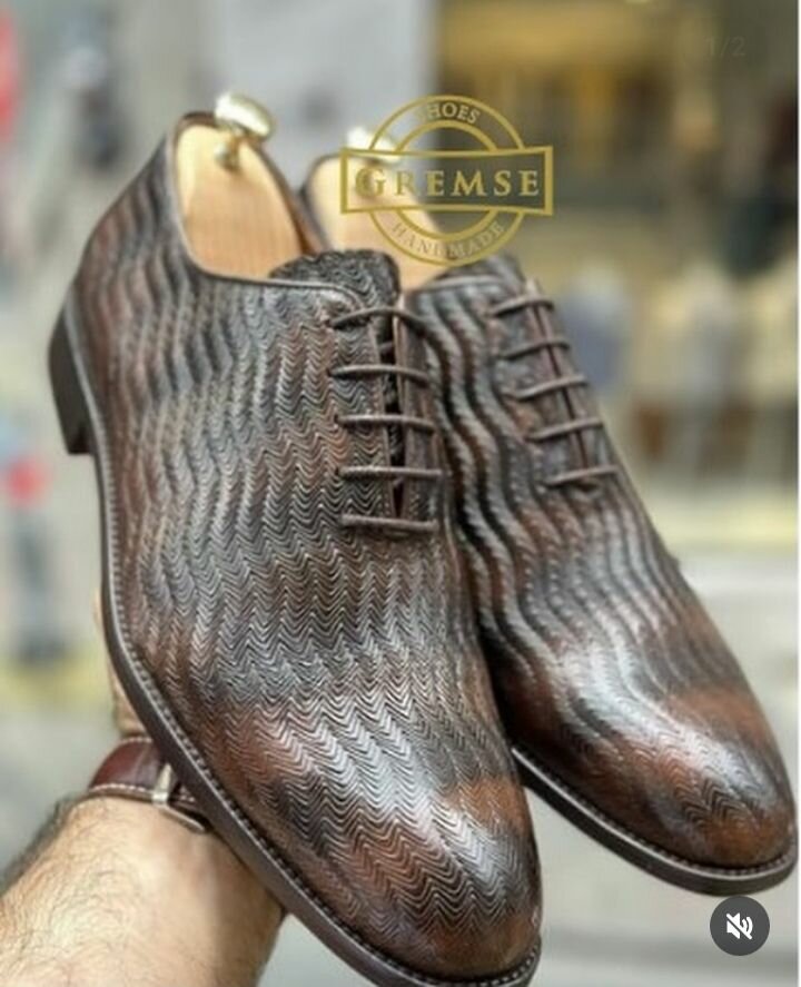 Men's corporate shoe