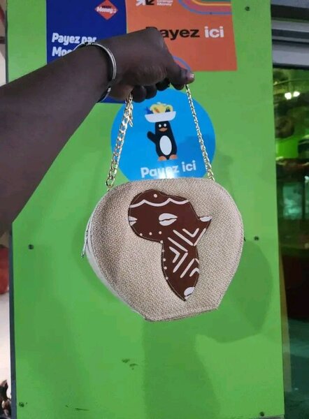 Sac à main en paille africain
